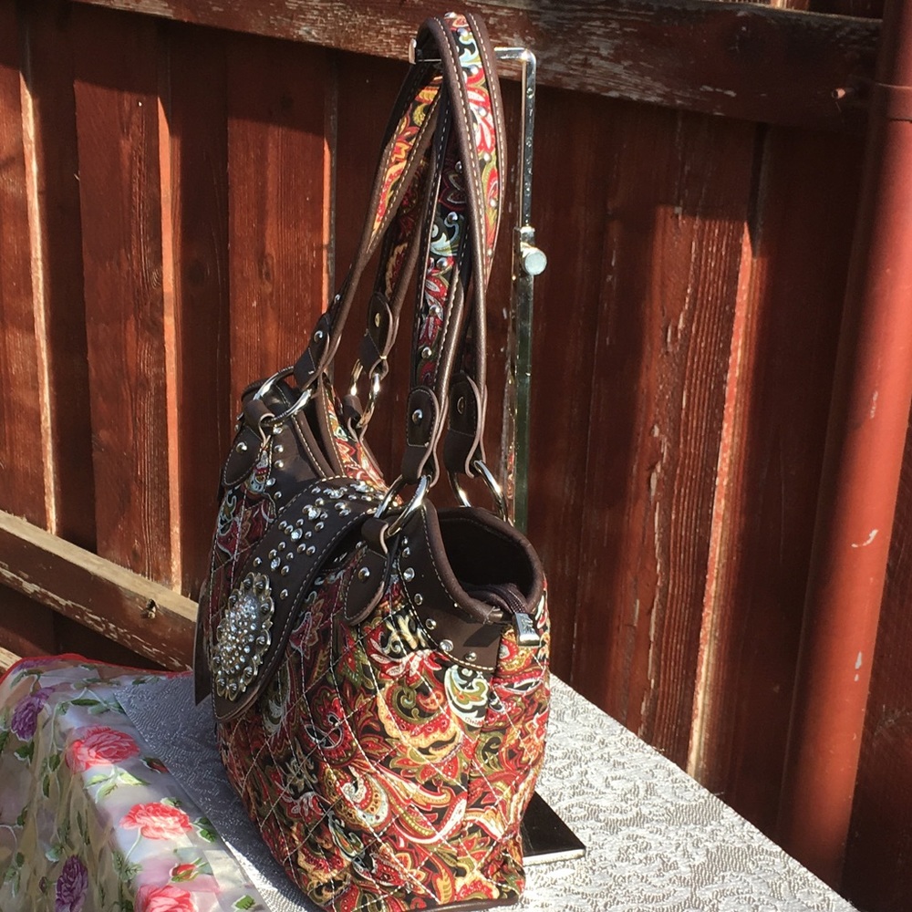 Montana West Paisley Quilted Handbag - Picture 2 of 7